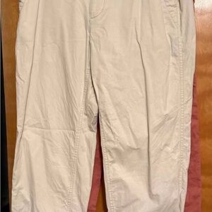 Old Navy Women’s Cream Chinos